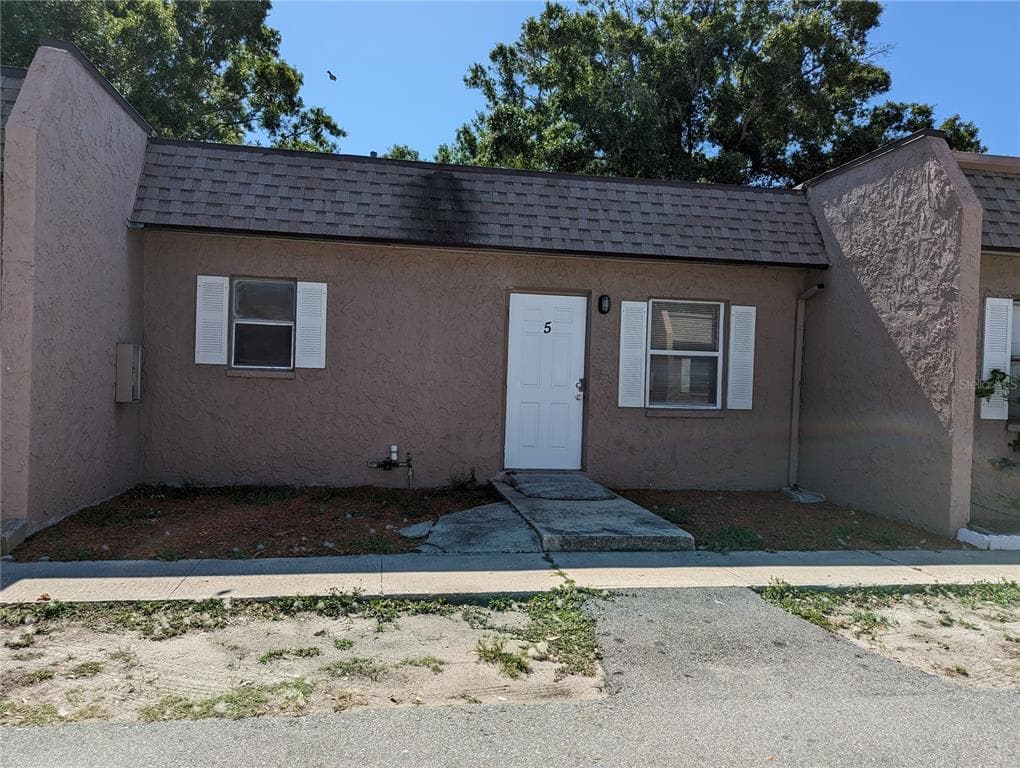4650 78TH AVENUE N UNIT 5 PINELLAS PARK, FL 33781