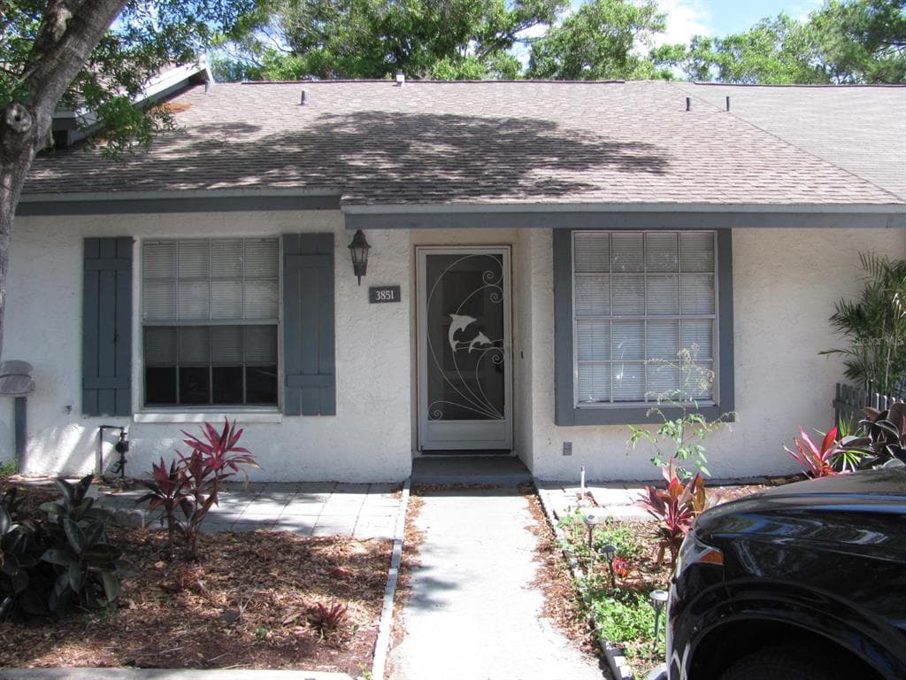 3851 LA COSTA LANE LARGO, FL 33771