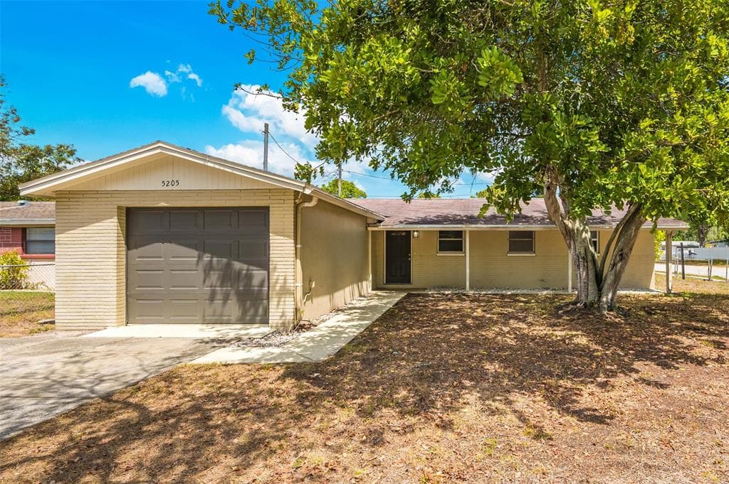 5205 86TH AVENUE N PINELLAS PARK, FL 33782
