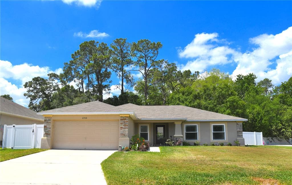 6928 AKASH LANE LAKELAND, FL 33810