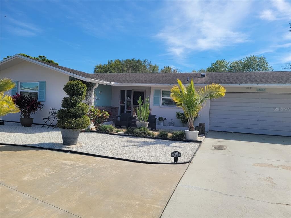 13864 DOMINICA DRIVE SEMINOLE, FL 33776