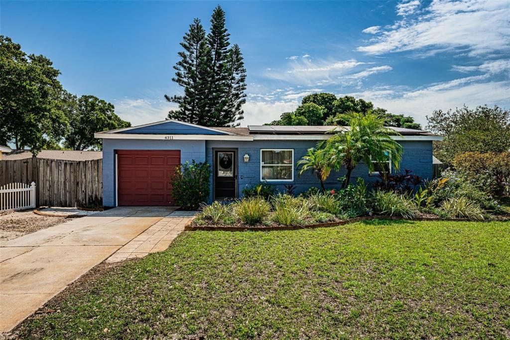 4311 63RD WAY N KENNETH CITY, FL 33709