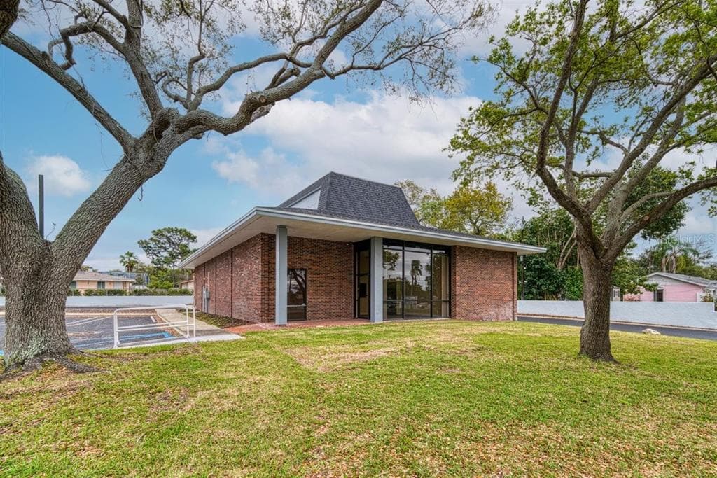 1603 INDIAN ROCKS ROAD S LARGO, FL 33774