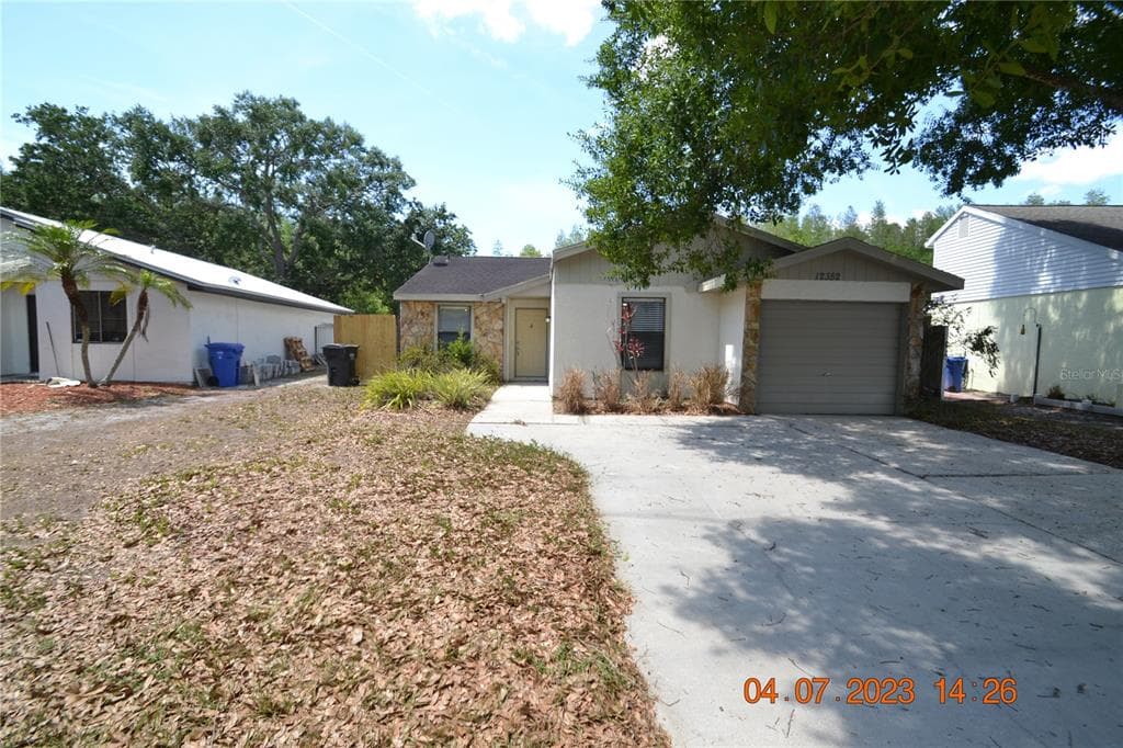 12352 WITHERIDGE DRIVE TAMPA, FL 33624
