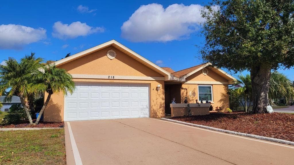 218 STONEHAM DRIVE SUN CITY CENTER, FL 33573
