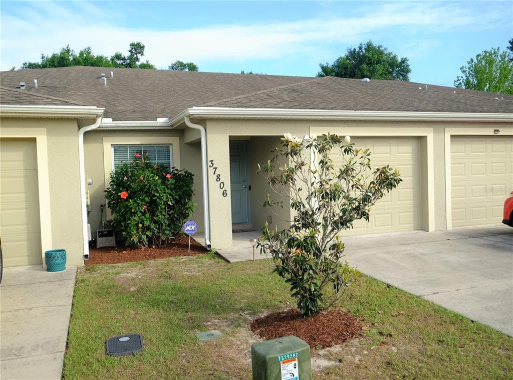 37806 PRAIRIE ROSE LOOP ZEPHYRHILLS, FL 33542