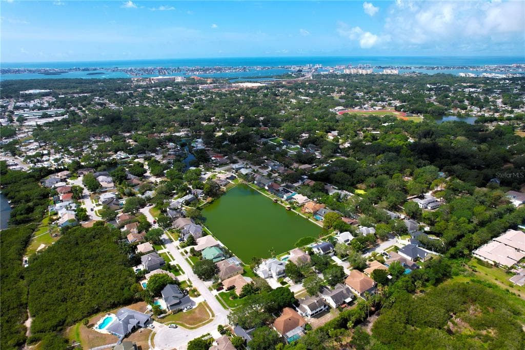 9713 62ND AVENUE N ST PETERSBURG, FL 33708