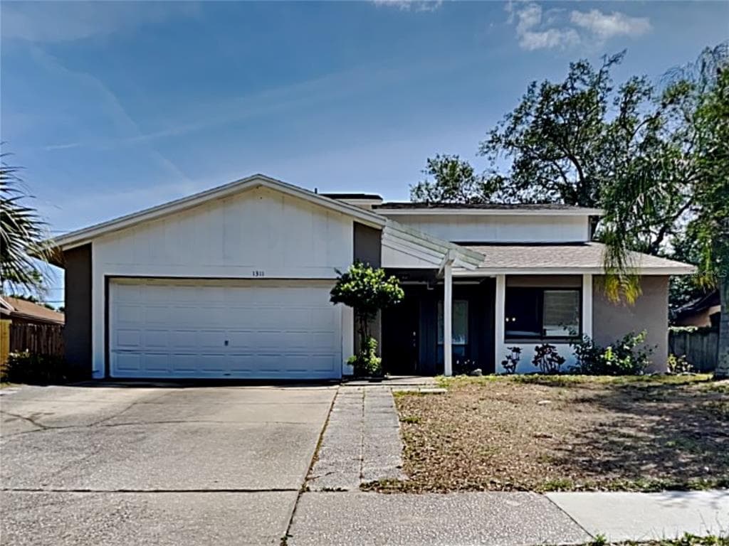 1311 CORNER OAKS DRIVE BRANDON, FL 33510