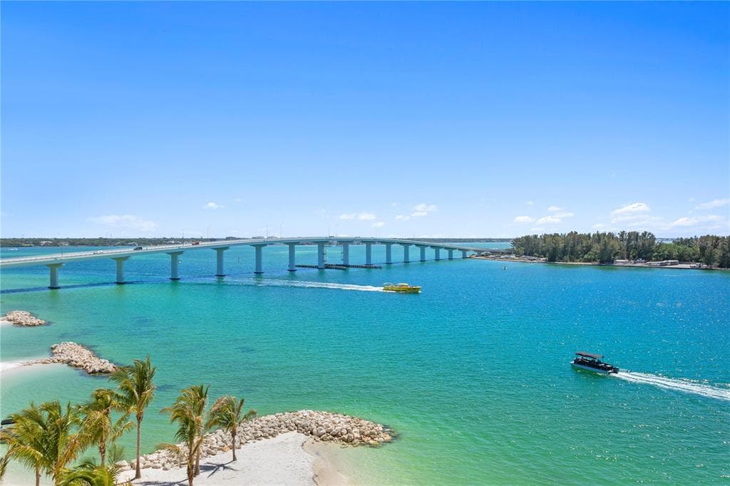 691 S GULFVIEW BOULEVARD UNIT 1508 CLEARWATER BEACH, FL 33767