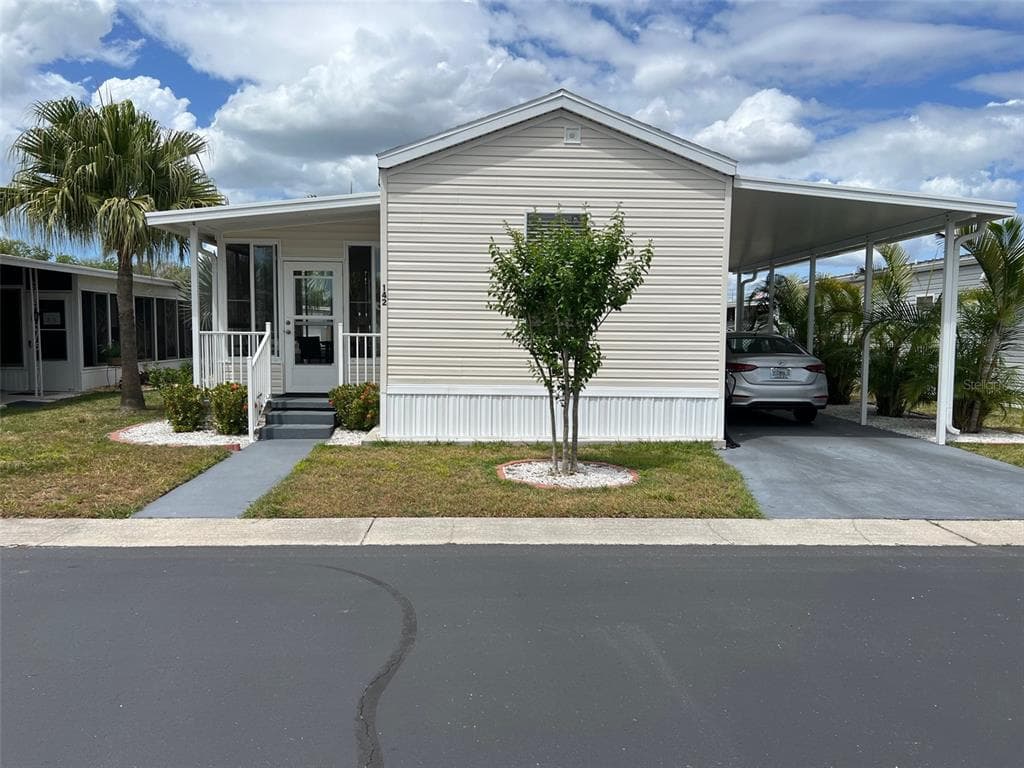 11300 124TH AVENUE UNIT 142 LARGO, FL 33778