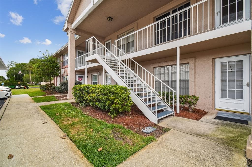 4804 SUNNYBROOK DRIVE UNIT 21 NEW PORT RICHEY, FL 34653