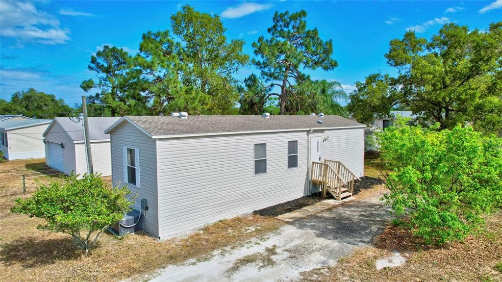 16076 LA BELLA STREET BROOKSVILLE, FL 34604
