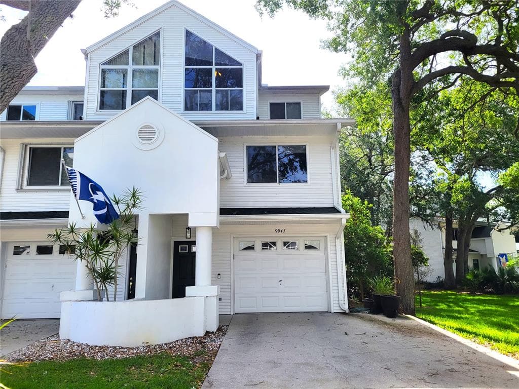 9947 INDIAN KEY TRAIL UNIT 123 SEMINOLE, FL 33776