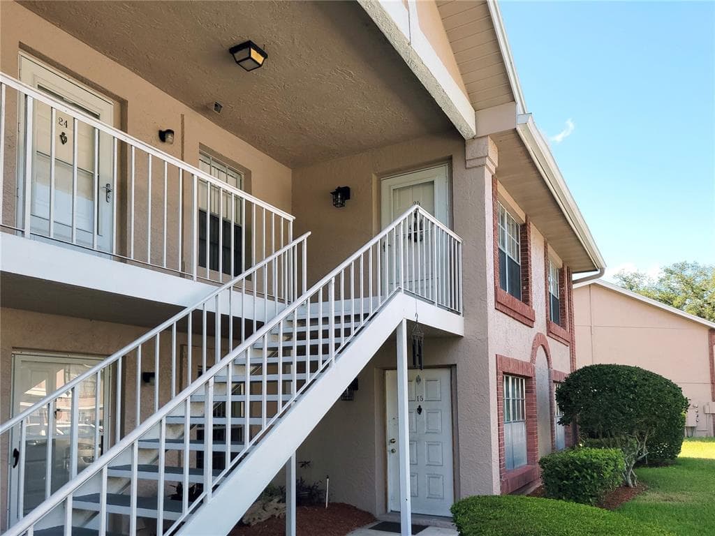 4911 SUNNYBROOK DRIVE UNIT 25 NEW PORT RICHEY, FL 34653