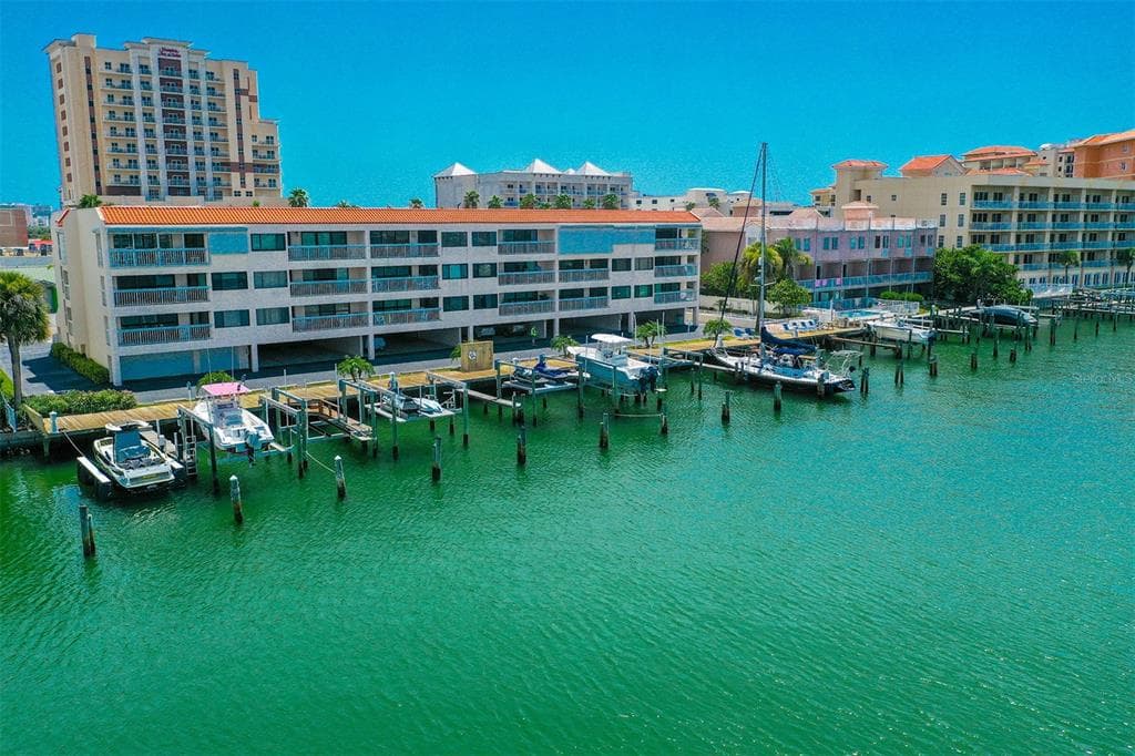 640 BAYWAY BOULEVARD UNIT 304 CLEARWATER, FL 33767