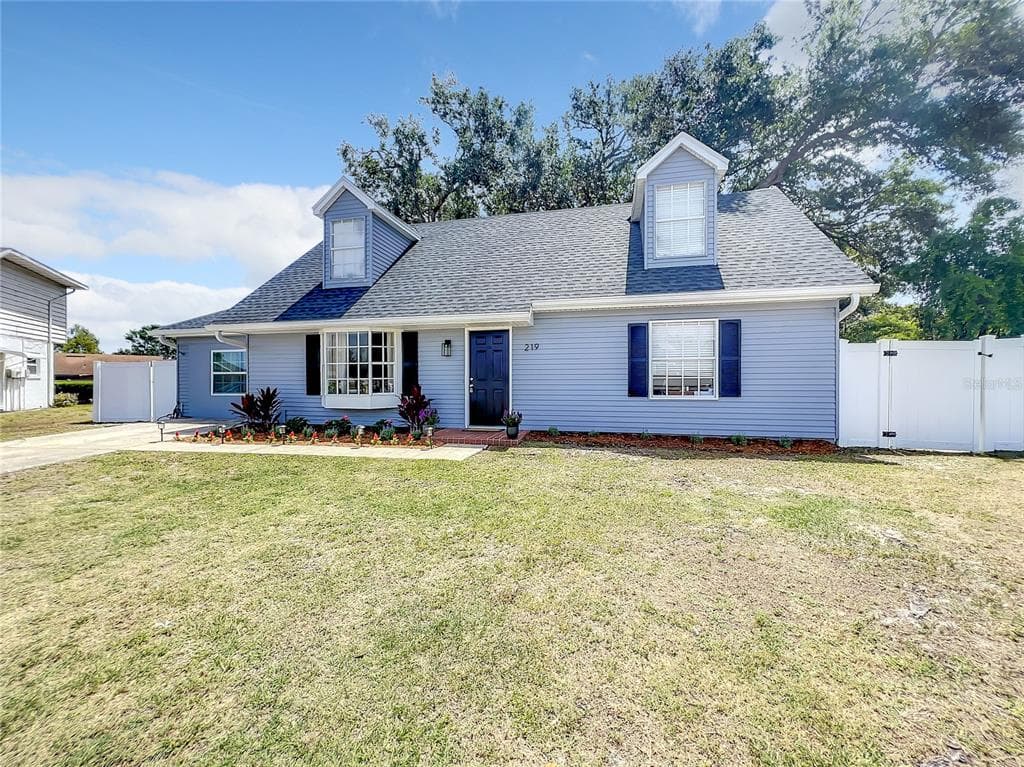 219 24TH COURT SW WINTER HAVEN, FL 33880
