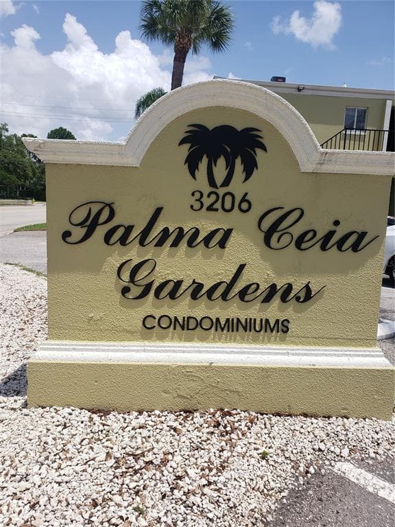 3206 W AZEELE STREET UNIT 224 TAMPA, FL 33609