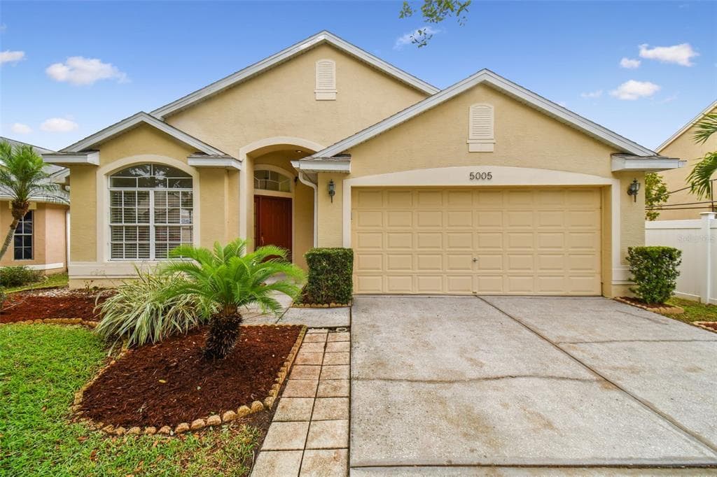 5005 BERRYHILL COURT TAMPA, FL 33624