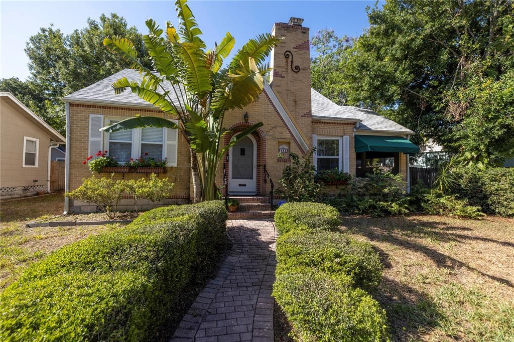 452 17TH AVENUE N ST PETERSBURG, FL 33704