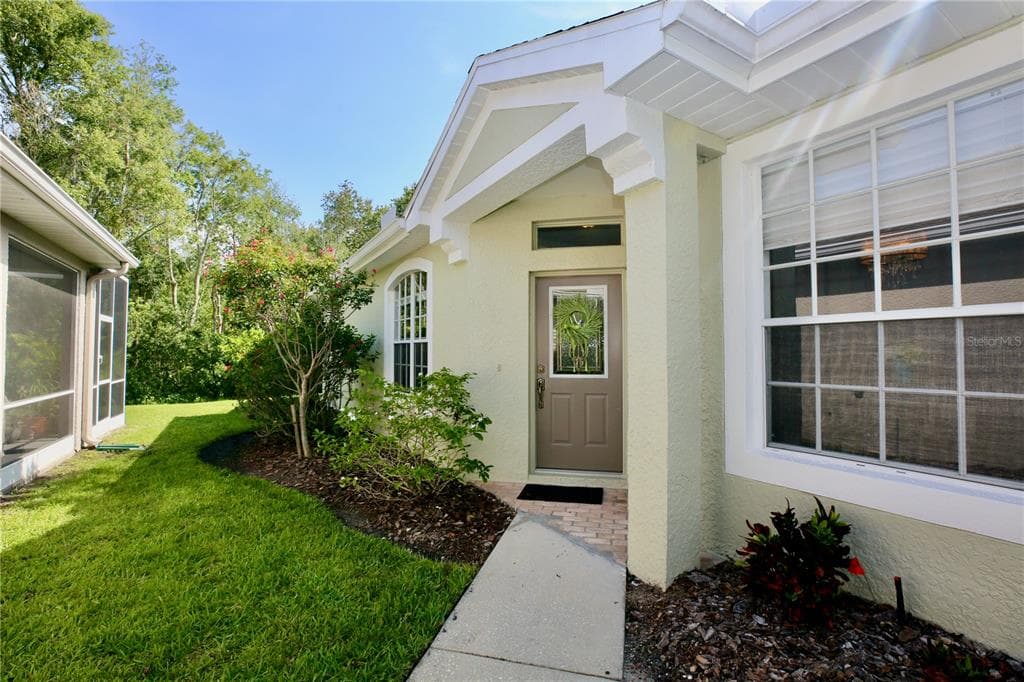 9834 BRIDGETON DRIVE TAMPA, FL 33626
