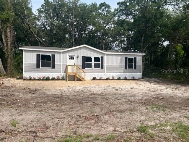 231 TROPIC AVENUE SATSUMA, FL 32189