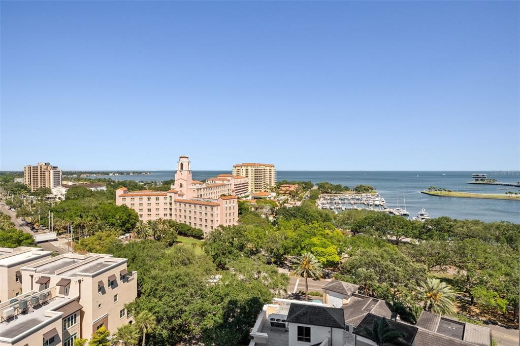 400 BEACH DRIVE NE UNIT 1101 ST PETERSBURG, FL 33701