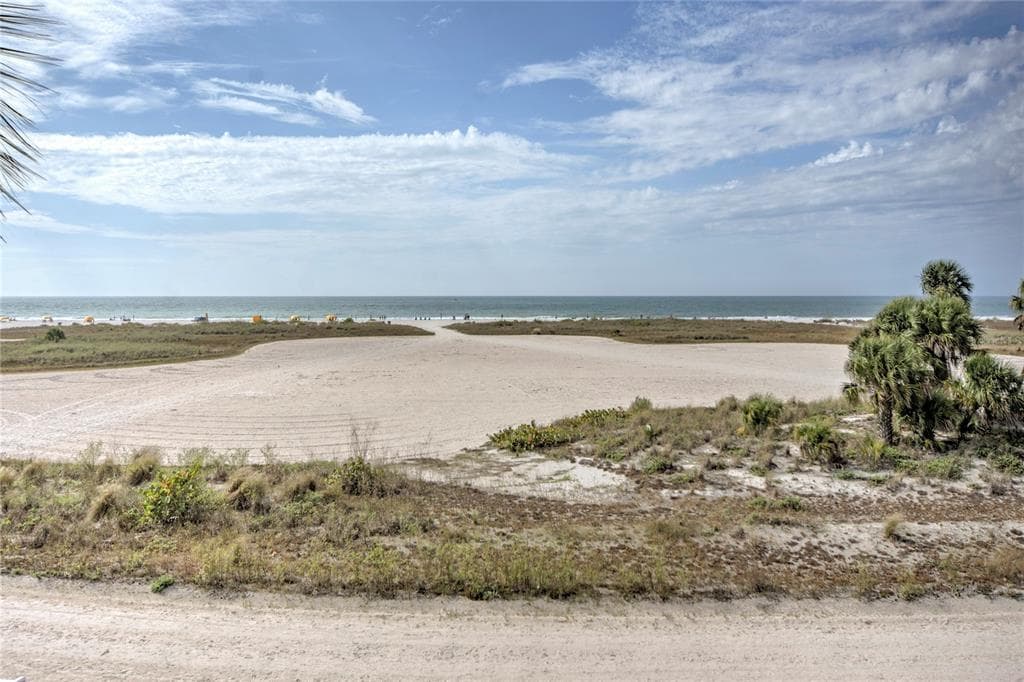 11000 GULF BOULEVARD UNIT 302 TREASURE ISLAND, FL 33706
