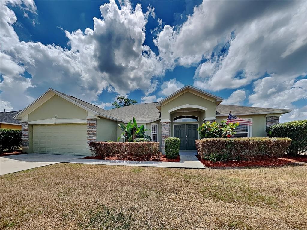 1833 FOREST HILL DRIVE BARTOW, FL 33830
