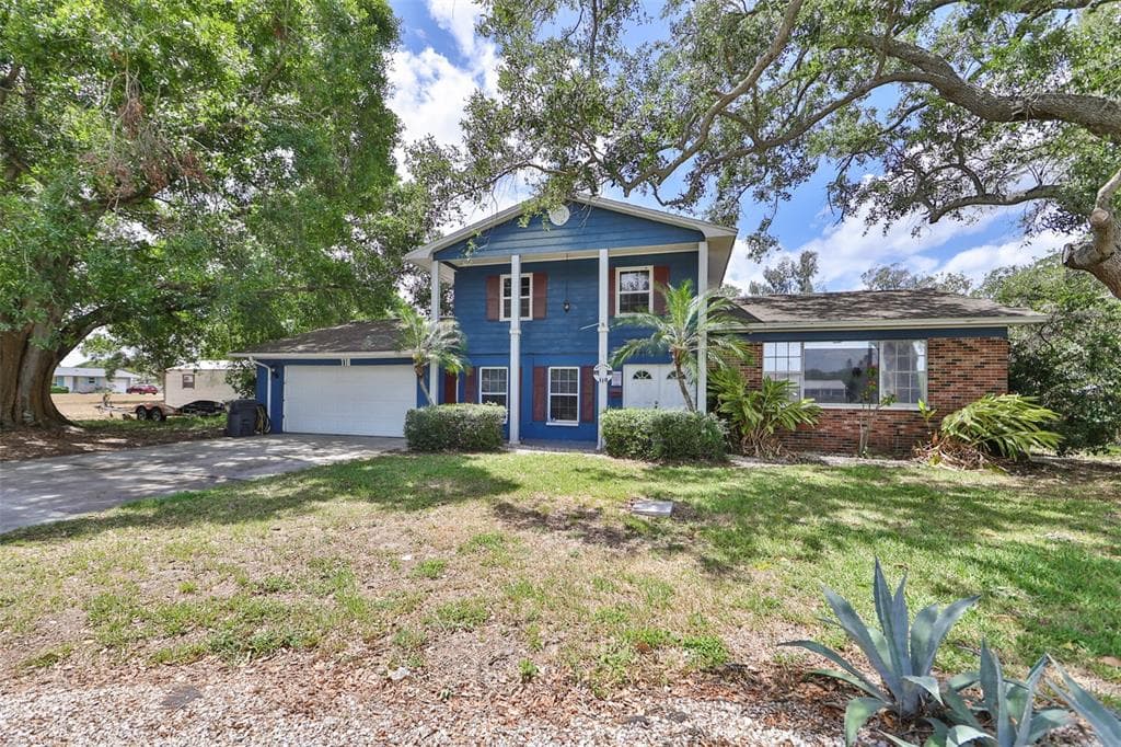 118 2ND STREET NW RUSKIN, FL 33570