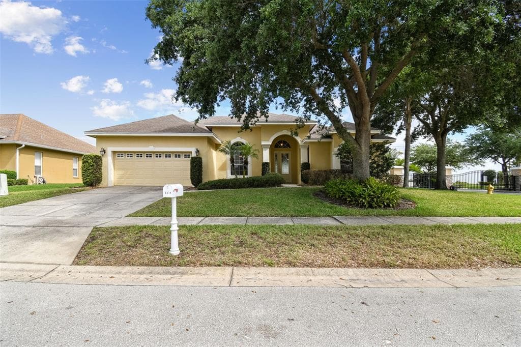 113 VIOLA DRIVE AUBURNDALE, FL 33823