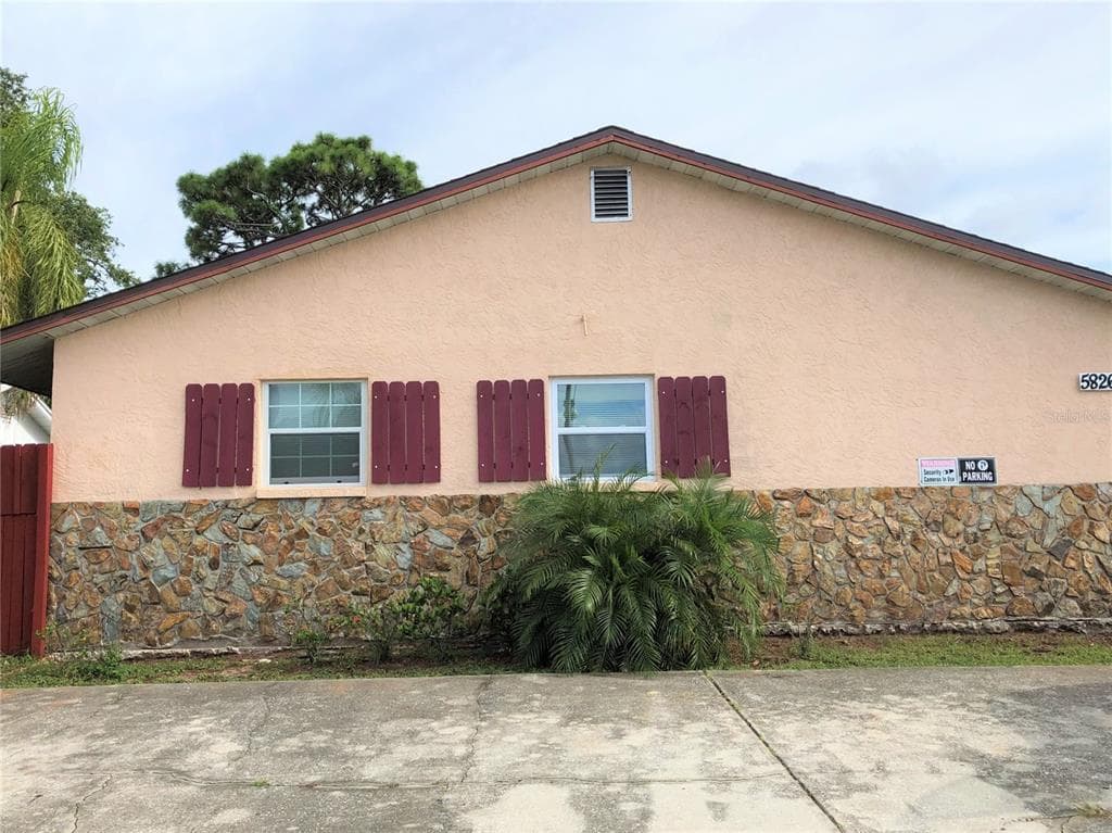 5826 GULF DRIVE NEW PORT RICHEY, FL 34652
