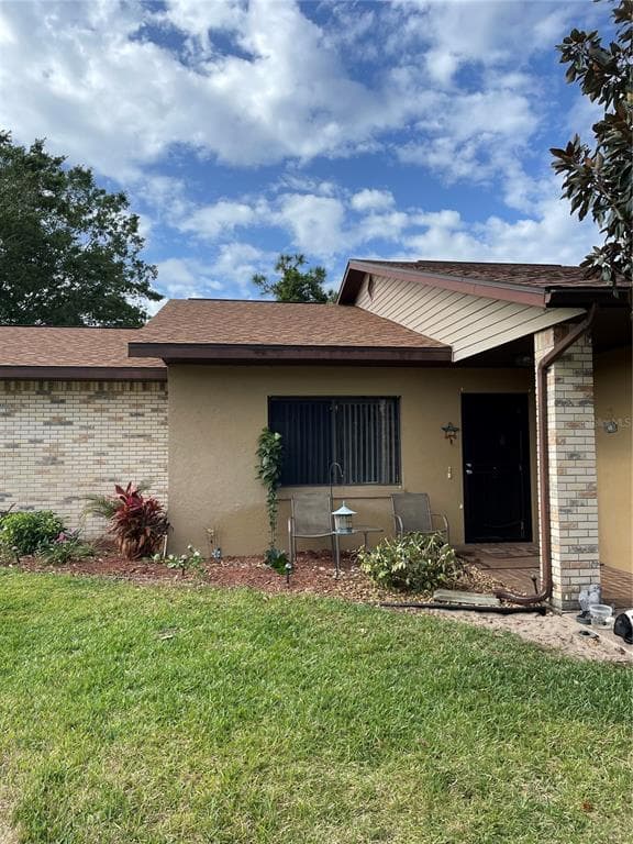 2412 HIDDEN CREEK CIRCLE SEBRING, FL 33870