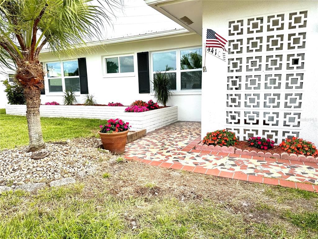 4410 96TH AVENUE N UNIT 1-B PINELLAS PARK, FL 33782