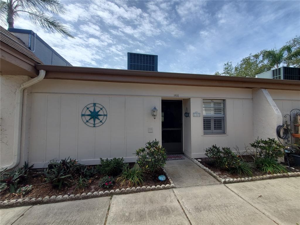 1400 ARROWHEAD CIRCLE W CLEARWATER, FL 33759