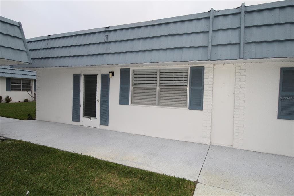 1901 ANDOVER WAY UNIT 28 SUN CITY CENTER, FL 33573