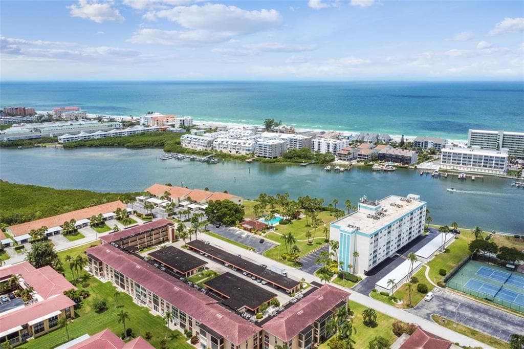10215 REGAL DRIVE UNIT 17 LARGO, FL 33774