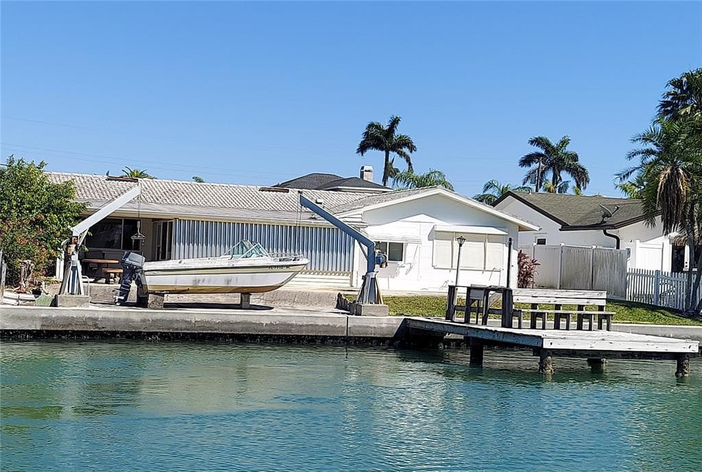 550 JOHNS PASS AVENUE MADEIRA BEACH, FL 33708