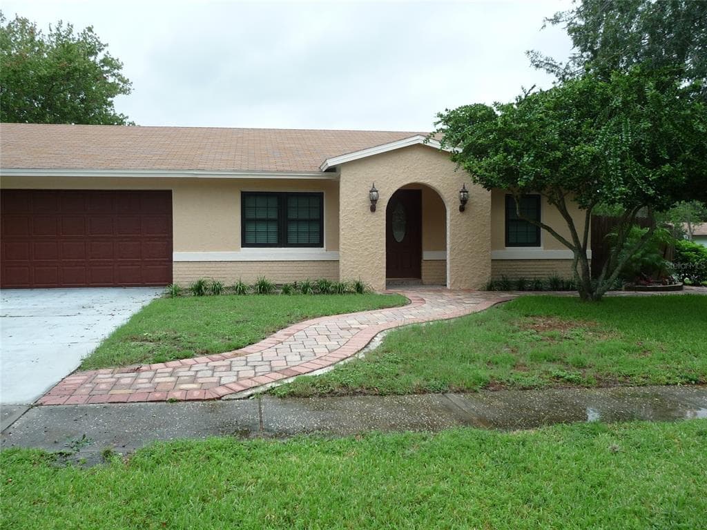 4034 WINDTREE DRIVE TAMPA, FL 33624