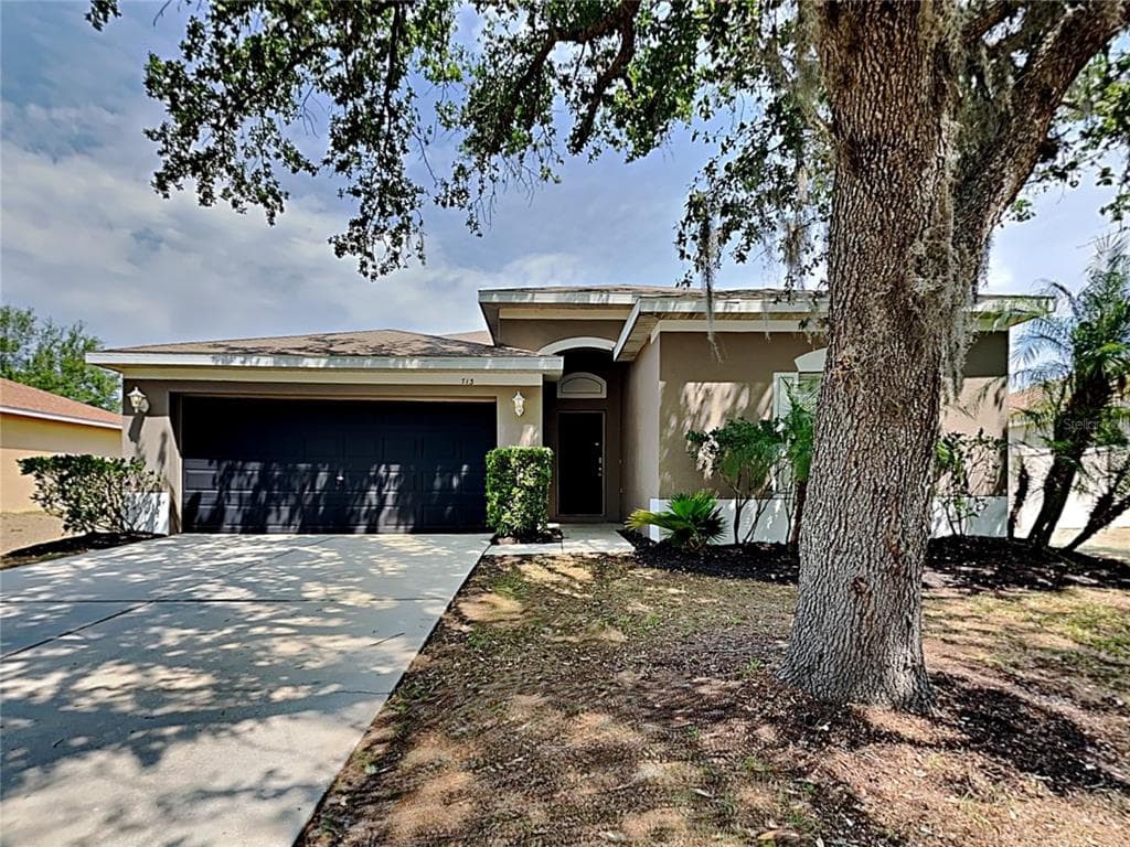 713 COADE STONE DRIVE SEFFNER, FL 33584