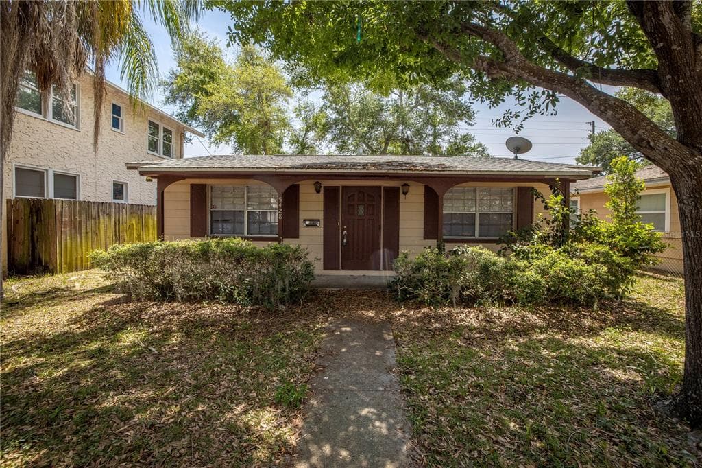 5428 1ST AVENUE N ST PETERSBURG, FL 33710