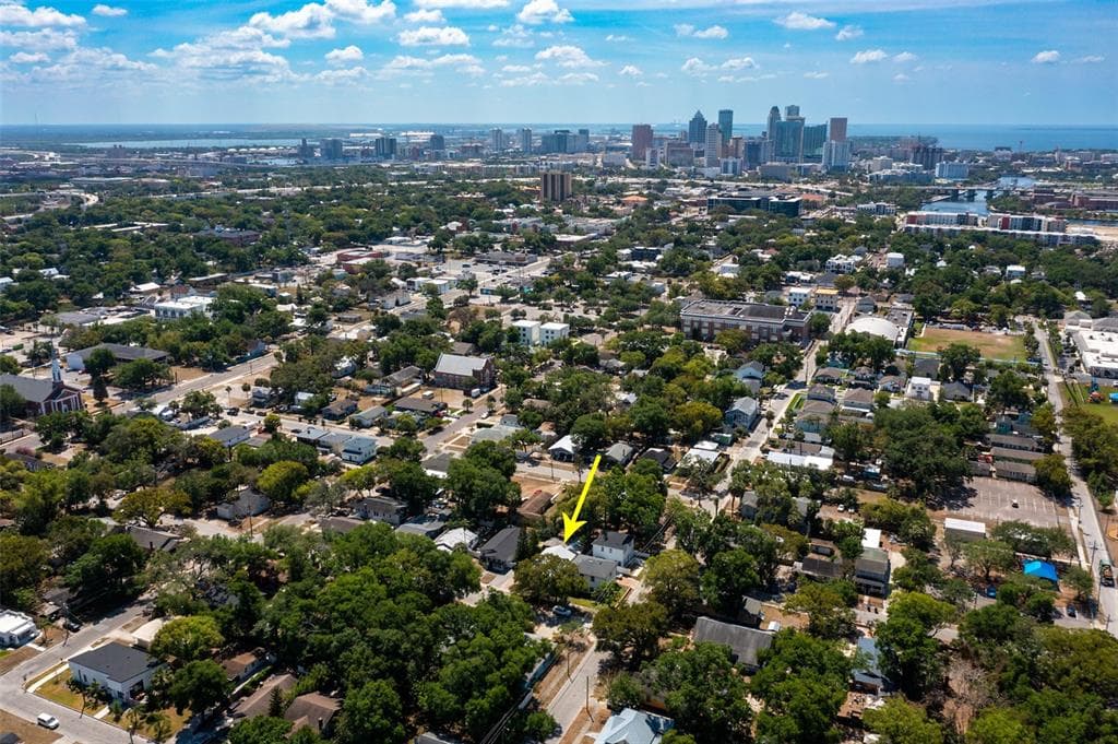 210 W FLORIBRASKA AVENUE TAMPA, FL 33603