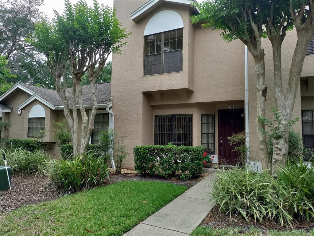 5100 BURCHETTE ROAD UNIT 701 TAMPA, FL 33647