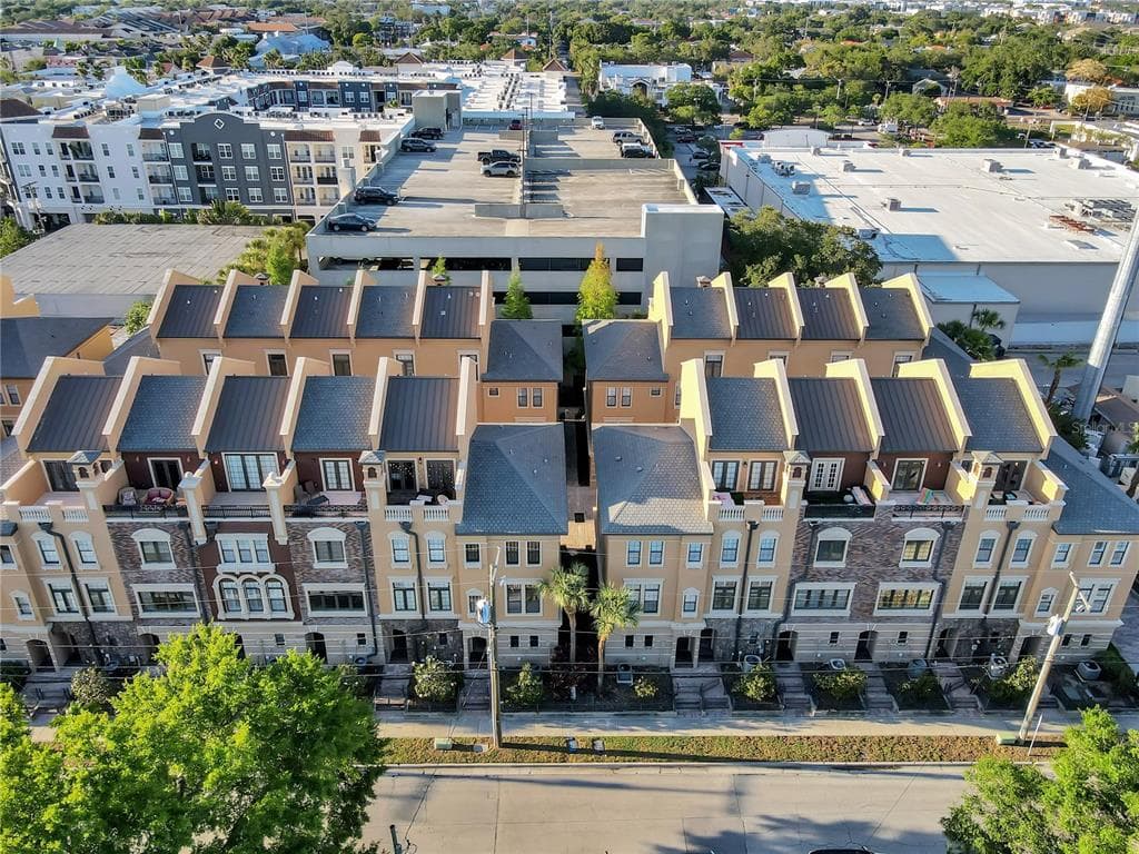 2216 SOHO BAY COURT TAMPA, FL 33606