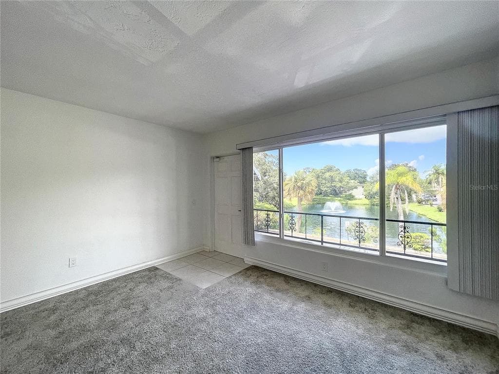 4143 56TH STREET N UNIT 1001 KENNETH CITY, FL 33709