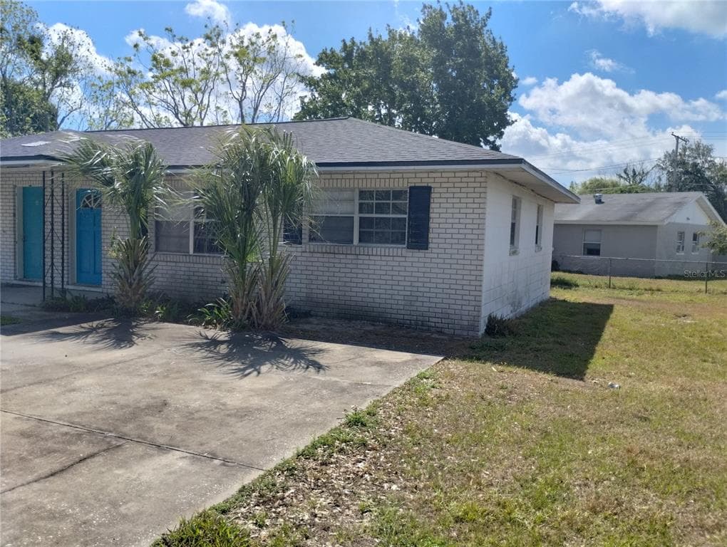 2450 BRENT AVENUE SW UNIT B WINTER HAVEN, FL 33880