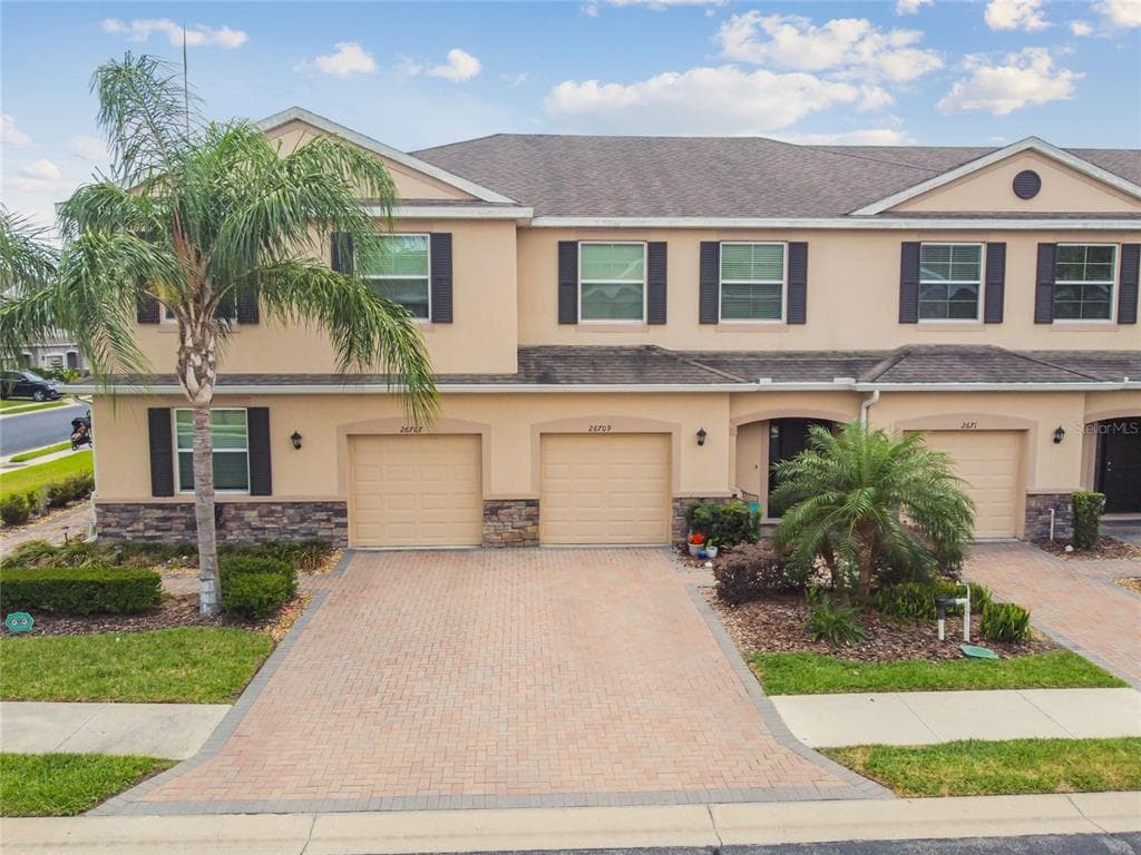 26709 JUNIPER BAY DRIVE WESLEY CHAPEL, FL 33544
