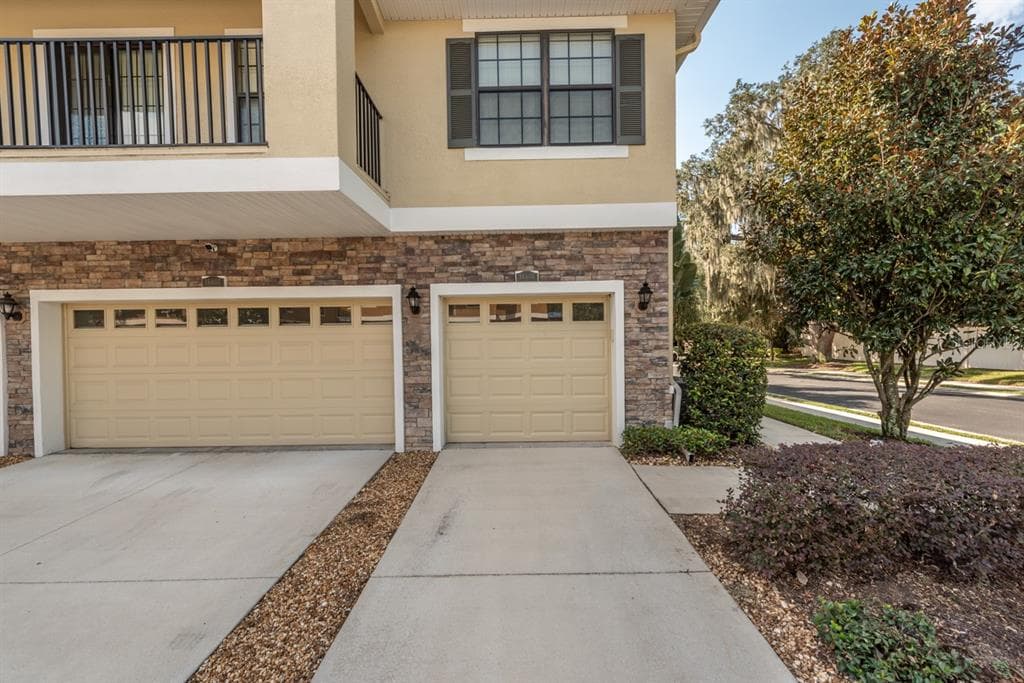 16605 KINGLETSIDE COURT LITHIA, FL 33547