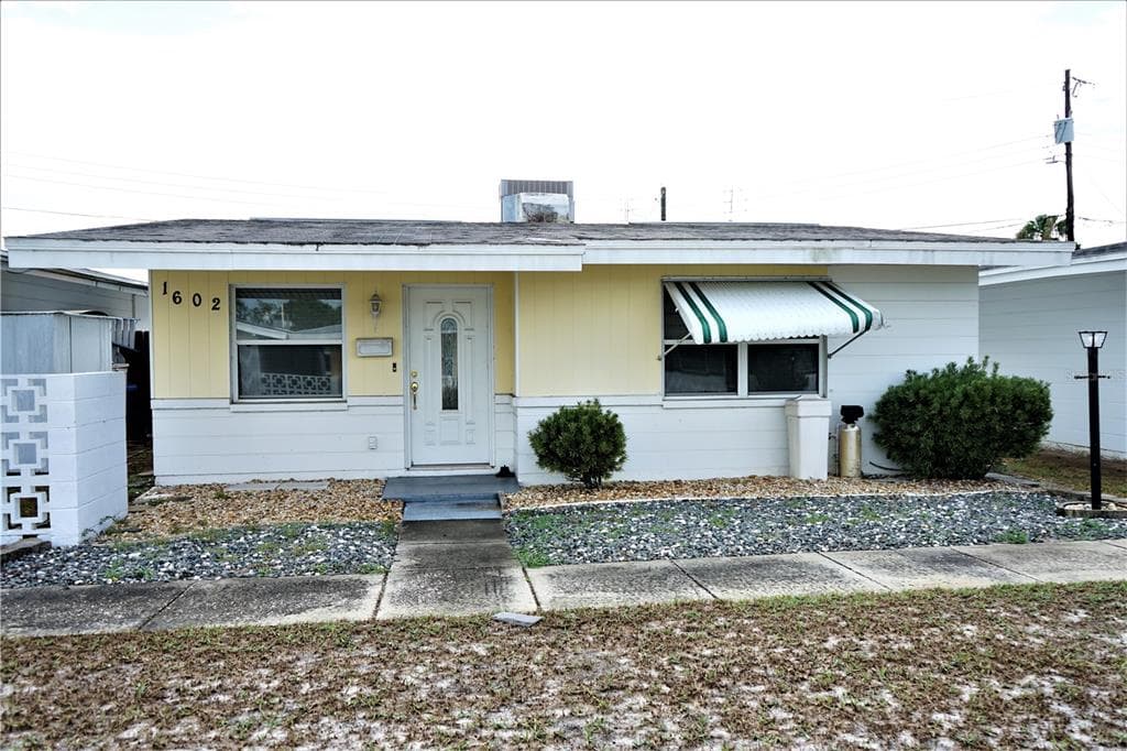 1602 COUNCIL DRIVE SUN CITY CENTER, FL 33573