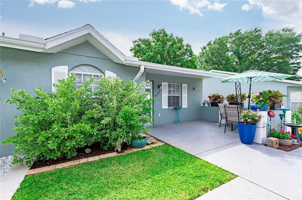 6712 BASSWOOD CIRCLE ZEPHYRHILLS, FL 33542