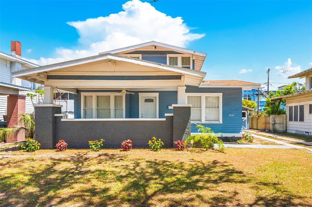 2621 1ST AVENUE S ST PETERSBURG, FL 33712